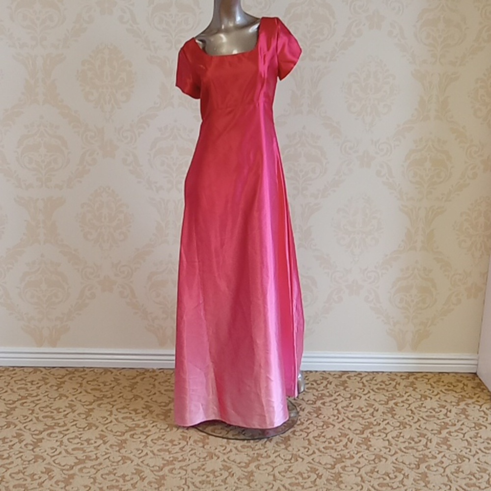 Nwt Unite size 8 prom dress